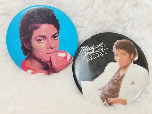 Vintage Michael Jackson Thriller & 1980s Pinbacks, King of Pop Collectible - Picture 1 of 6