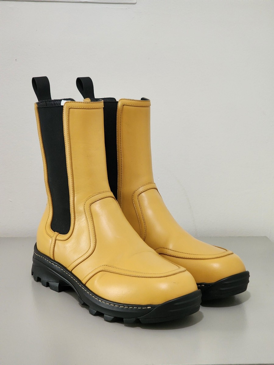 Moncler Ladies Joey Ankle Boots, Brand Size 41 | eBay display picture 1