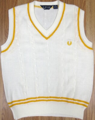 VTG FRED PERRY CABLE KNIT TENNIS SWEATER VEST 100% ACRYLIC WHITE