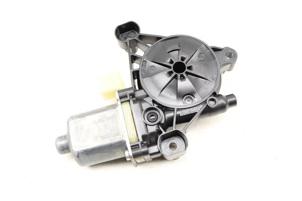 2016-2023 AUDI TT QUATTRO — мотор подъемника заднего правого окна 5Q0959802 - Изображение 2 из 4