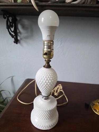 Vintage HOBNAIL MILK GLASS  Table Lamp