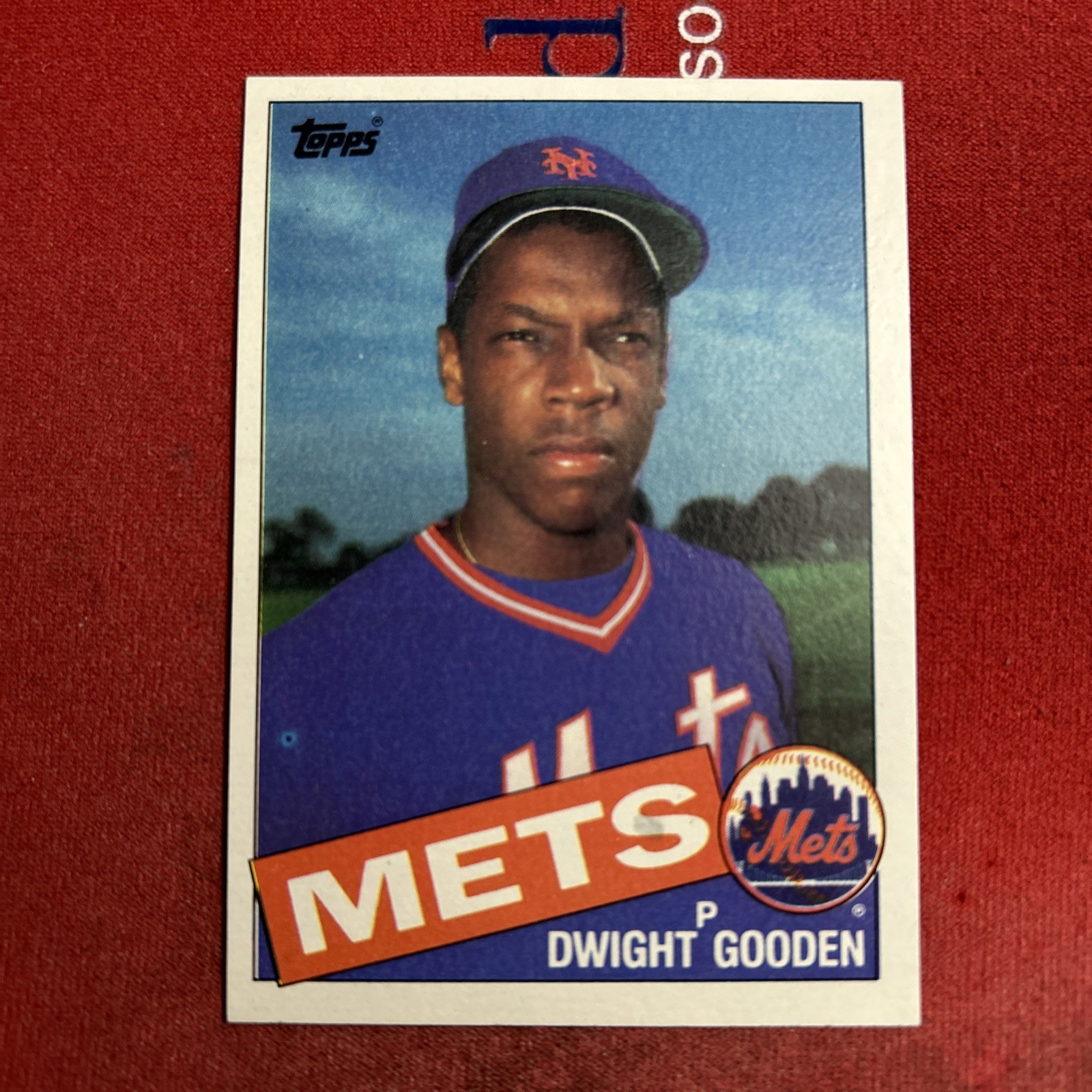1985 Topps Dwight Gooden Rookie Card #620 New York Mets. Sharp Corners