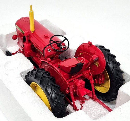 UH 1/16 David Brown 950 Implematic 1959 Red Yellow Diecast model Farm Tractor - Picture 7 of 10