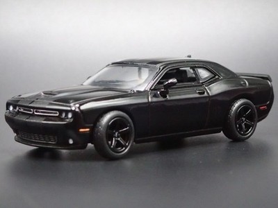 C-Challenger 黒 ラジコンカー 2006 DODGE CHALLENGER CONCEPT POLICE 1/18 DIECAST MODEL CAR BY