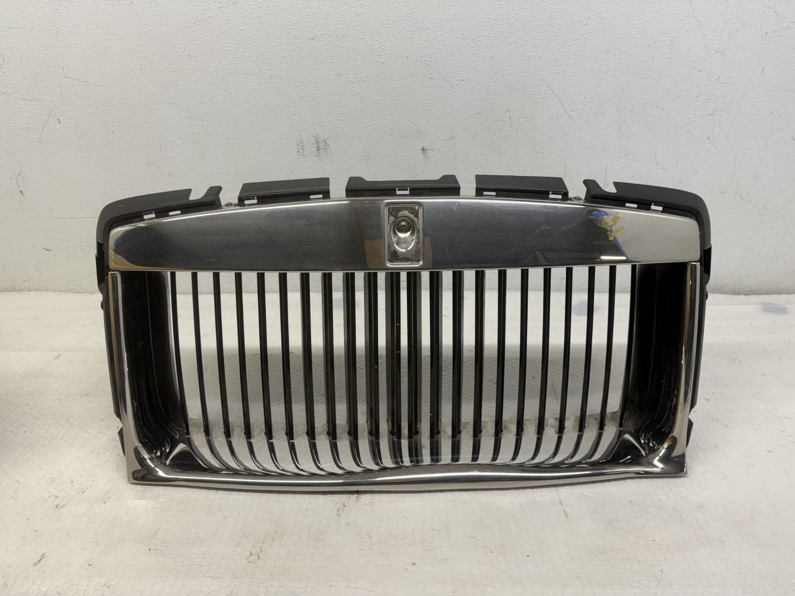 Rolls-Royce Wraith 2013-2023 Bumper grille Chrome