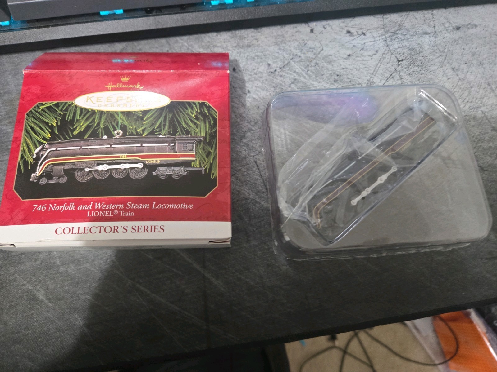 Click here to see eBay Auction