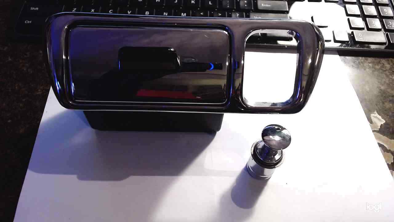 1982 ROLLS ROYCE SILVER SPIRIT RIGHT REAR DOOR ASHTRAY & LIGHTER OEM GENUINE