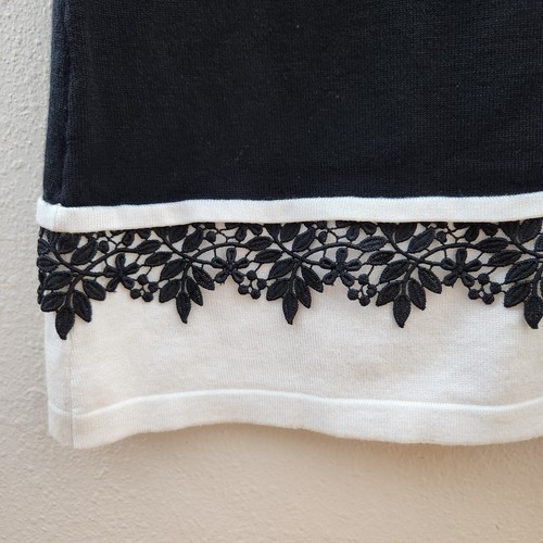 Womens Sz Small Black Knit Dress Contrasting Hem+ Sleeve Floral Eyelet Lace Trim - Picture 4 of 9