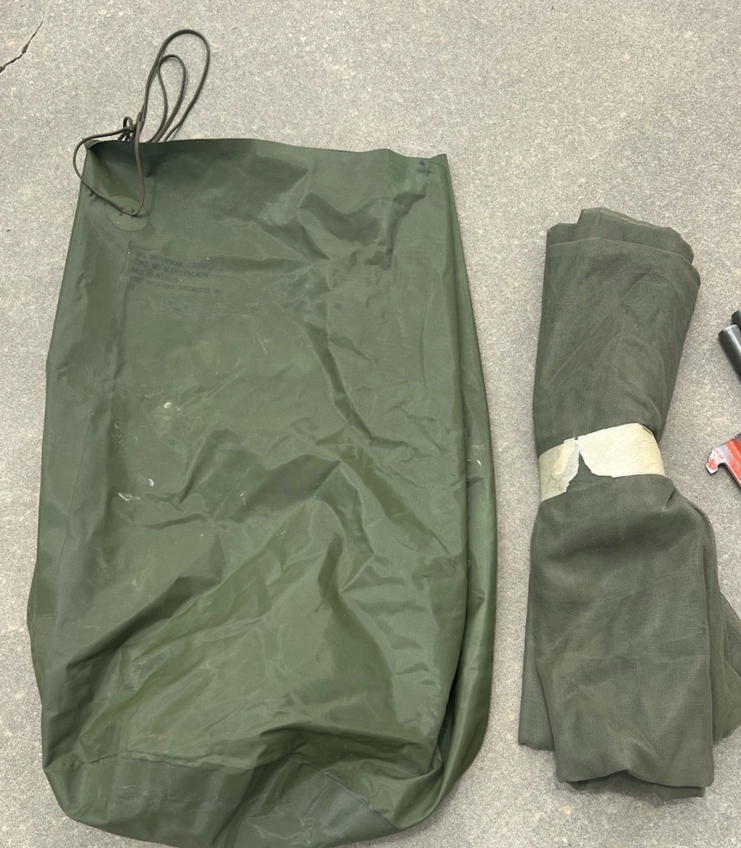 Rosse Garment MFG Co. Shelter Half Tent Canvas Portable Green vintage ww2 Army
Opens in a new window