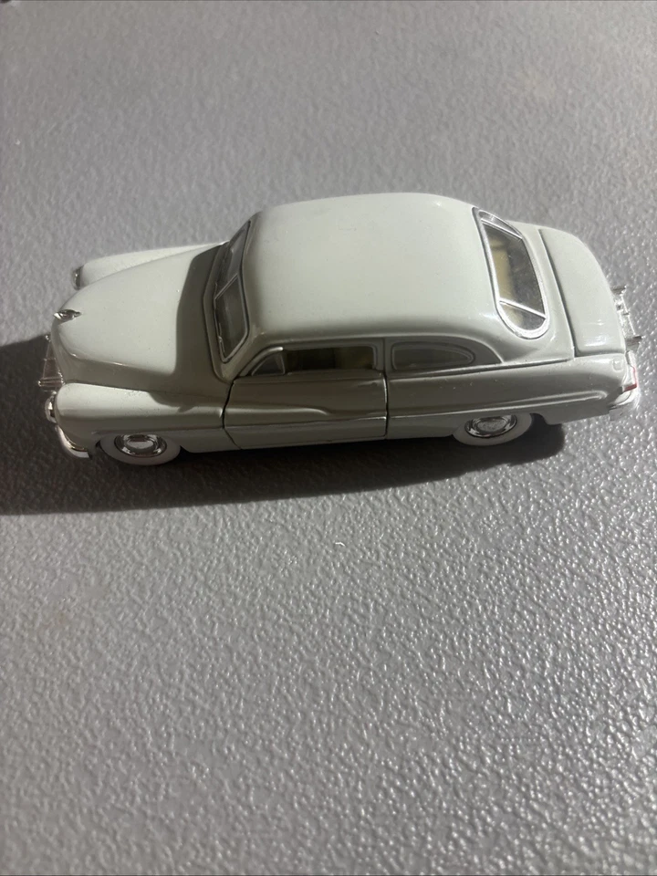 1958 Edsel Bermuda station wagon 1:43 Road Signature - Imagem 3 de 4