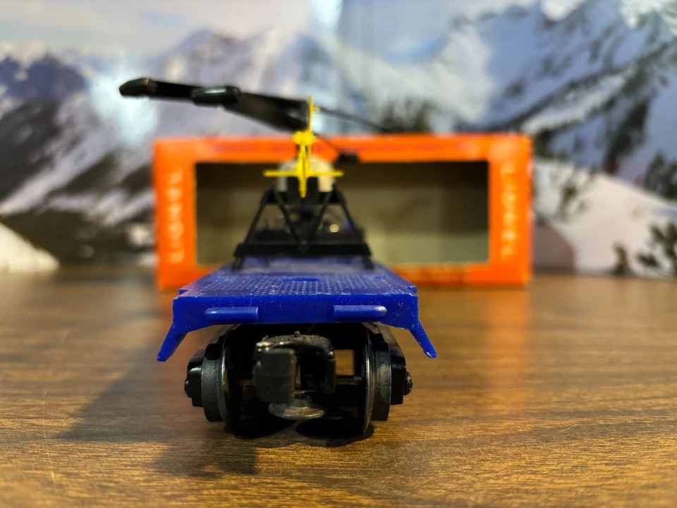 Excellent Plus Earliest Production Lionel 3419 Helicopter Car all original. - Image 4 of 4
