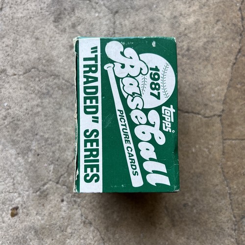 1987 Topps Baseball Picture Cards "TRADED" Series Green Box - Picture 2 of 2