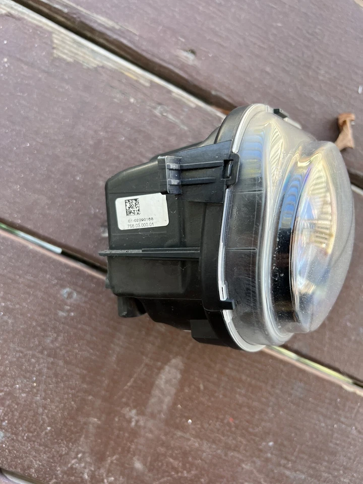 Faro antiniebla LED 2015 14 16 BMW 528XI 528I F10 delantero derecho OEM 63177311294 Foto 2 de 3