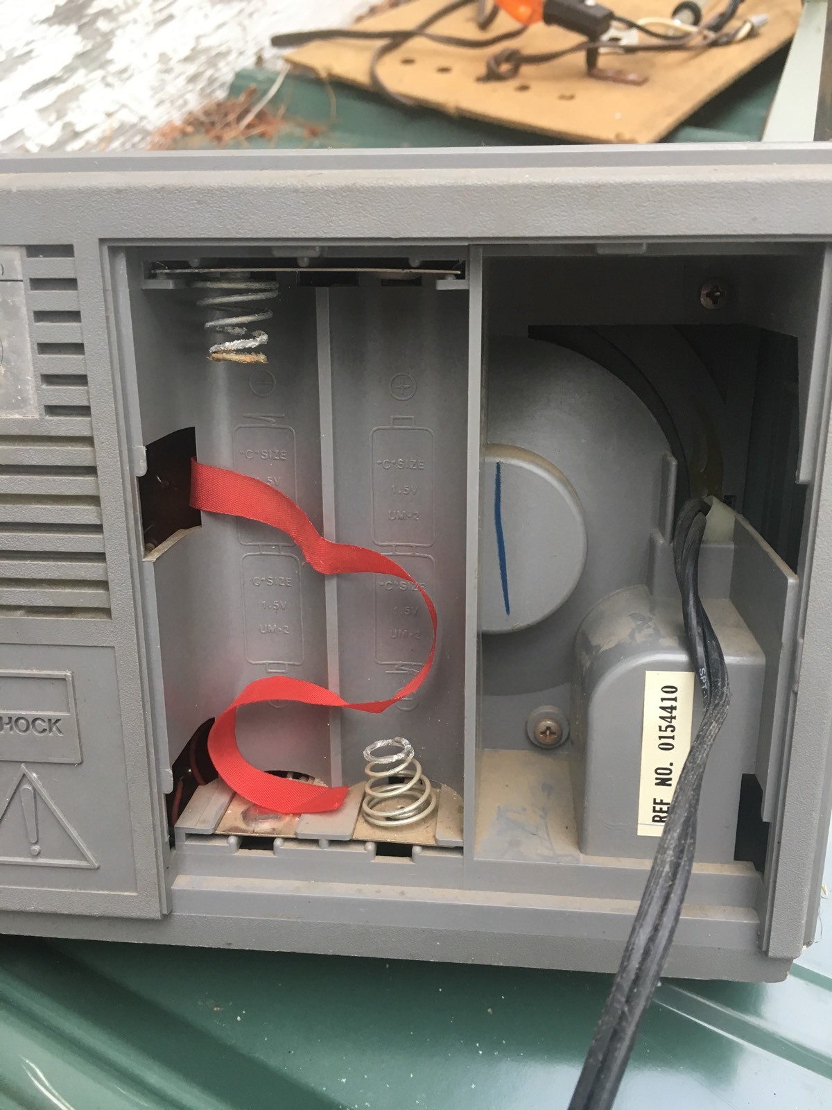 VTG PORTABLE Soundesign Transistor Radio Model No. 2277-D 4C Battery AC AM/FM HK