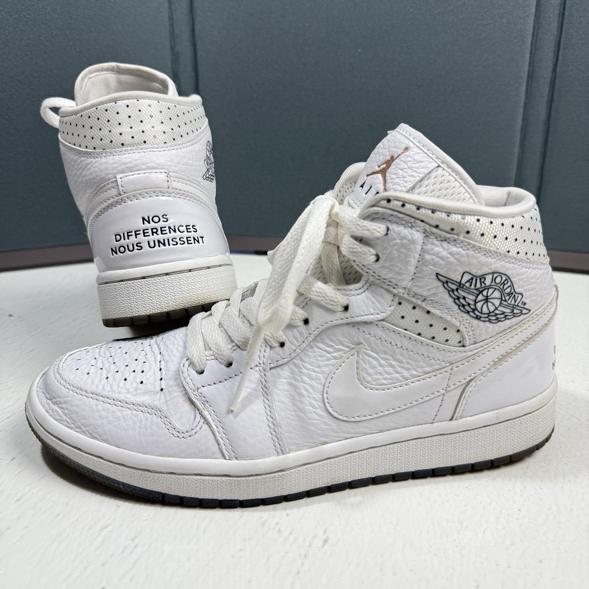 Nike Air Jordan 1 Mid Women 7.5 Nos Differences Nous Unissent