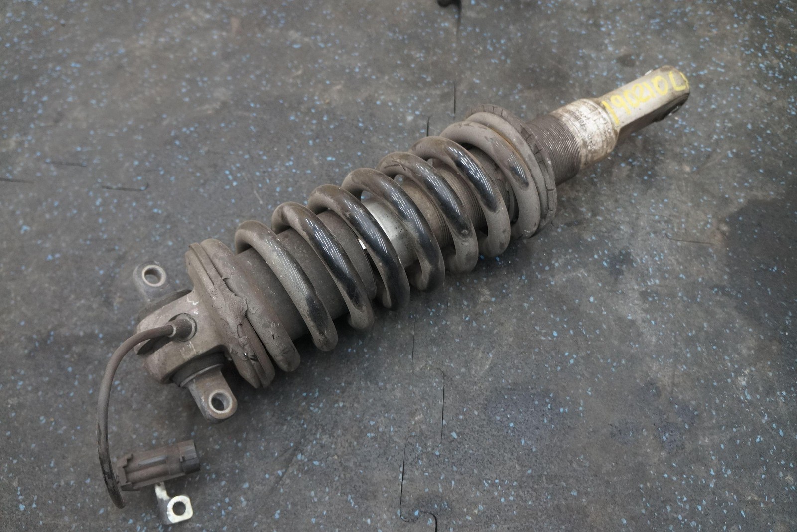 Rear LH or RH Shock Absorber Spring Strut 174724 Ferrari 360 Modena 2001 Spider