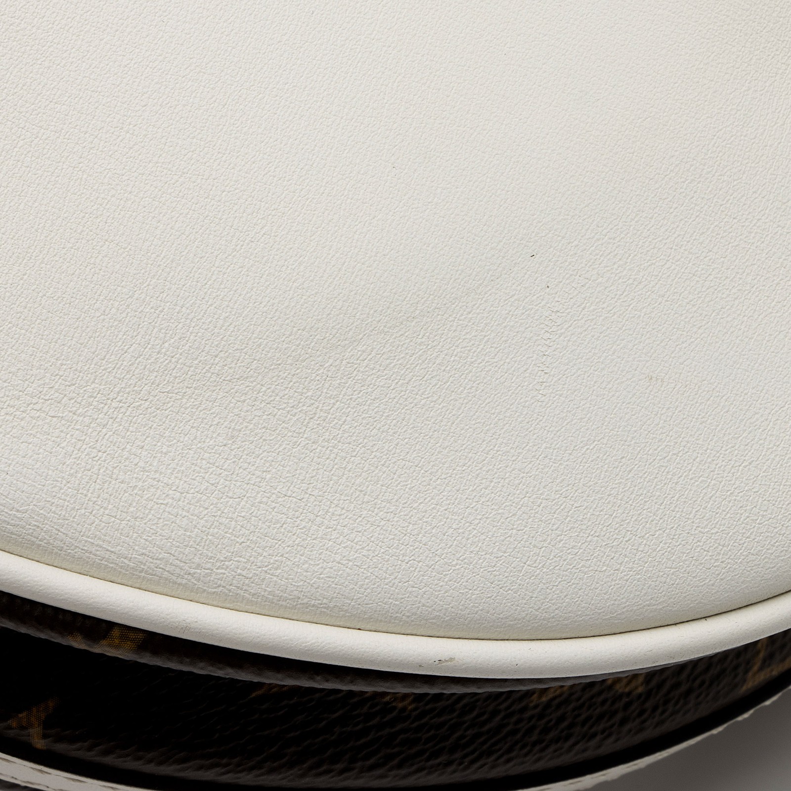 Louis Vuitton Reverse Monogram Chantilly Lock Sho… - image 11