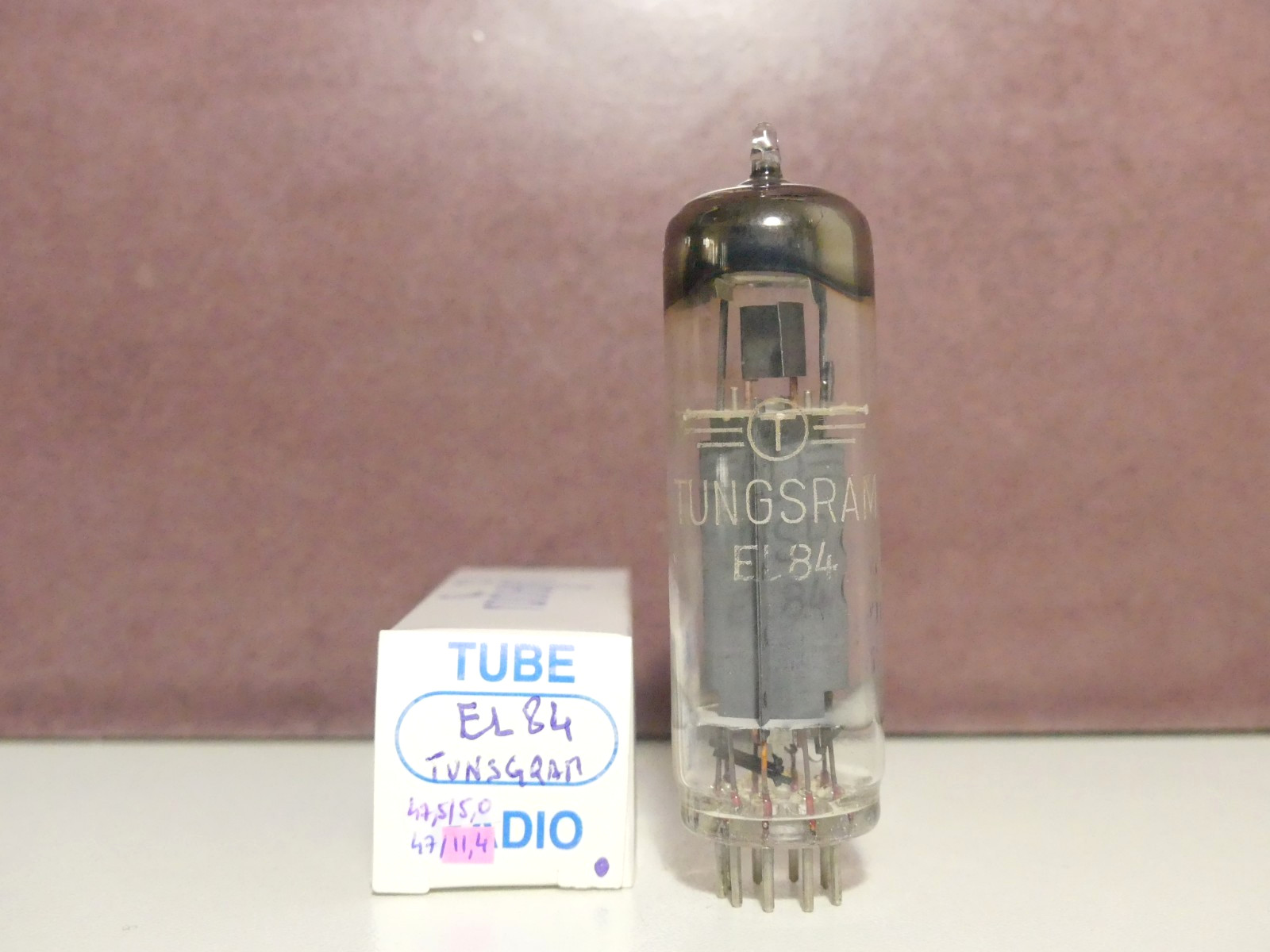 Lampe EL84 Tungsram 6BQ5 NOS authentique avec foil getter pour une Hi-Fi pure