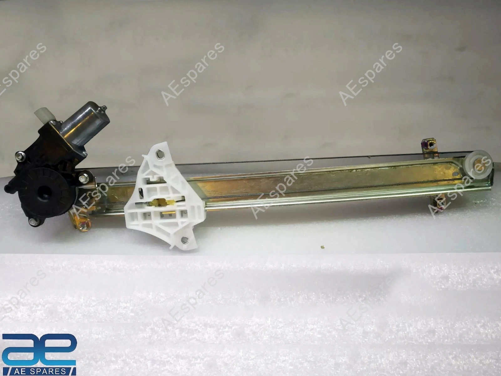 Front Door Window Regulator Assembly LH For Suzuki Ciaz 2014-Now 83402M79M20 view 3