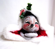 Vintage Annalee 1994 Christmas Mouse in Santa's Red Hat 9" x 5" Made in USA