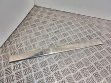 MERCEDES-BENZ E W211 Schwellerinnenverkleidung vorne links 2126860936 33380808