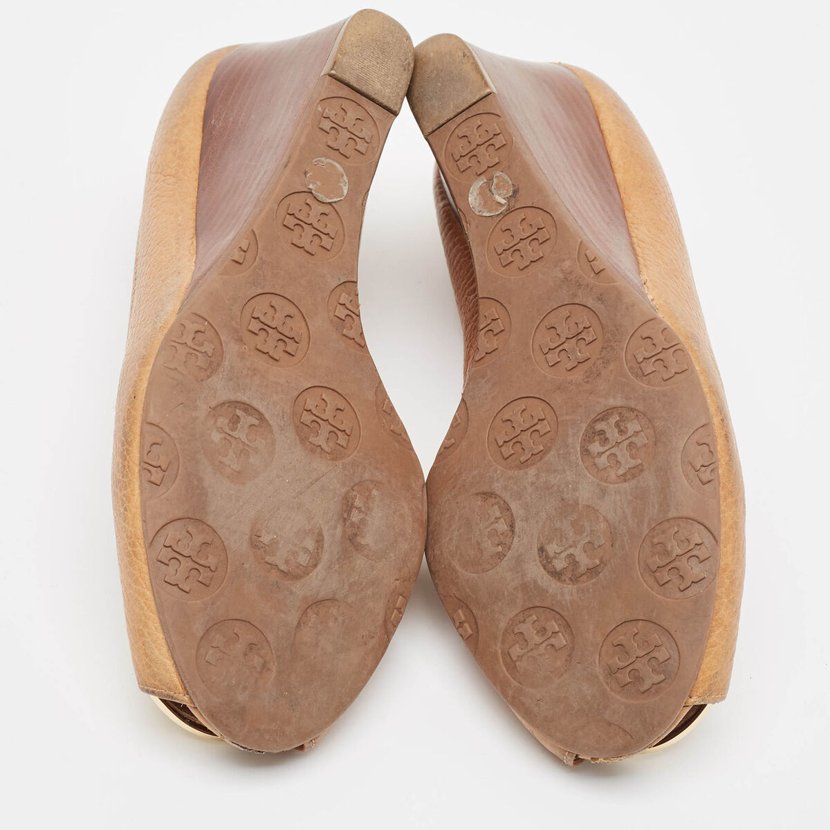 Tory Burch Brown Leather Sally Wedge Pumps Size 37.5 | eBay Tory Burch Brown Leather Sally Wedge Pumps Size 37.5 | eBay