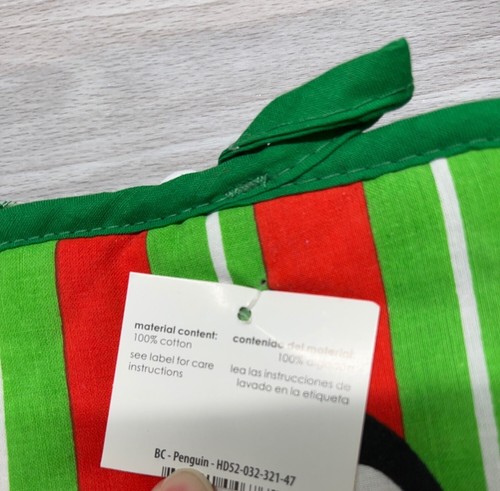 Juego de soporte para olla y guante para horno de pingüino de Navidad verde rojo a rayas decoración de cocina - Imagen 3 de 6