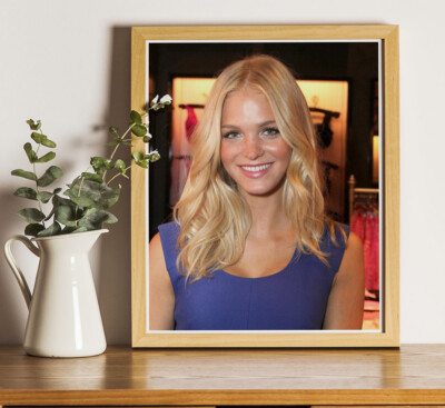 Erin Heatherton: 10''x8'' professionelles Foto