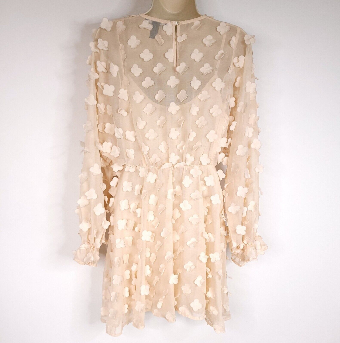 forever 21 dress short le cream Forever 21 Women Mini Dress S Cream Long Sleeve Lined Flower Textured  Romantic