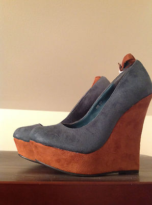 Farasian Green Suede Platform Wedges Sz 6.5 *Hard to Find