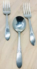 VTG 1950 CHILDS CUTLERY/SILVERWARE/FLATWAR 2 FORKS 1 SPOON STAINLESS STEEL JAPAN