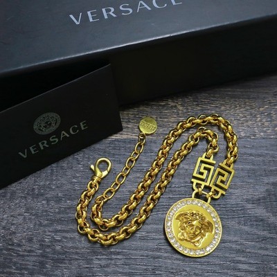 VERSACE Gold Plated Medusa Rhinestone Charm Necklace Pendant #1310c Rise-on