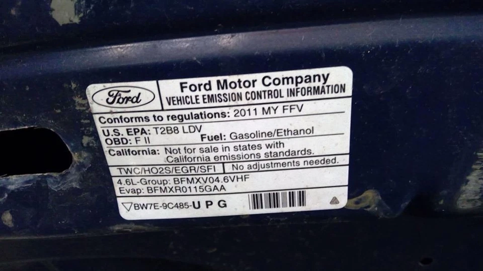 Radiator Fits 06-11 CROWN VICTORIA 3766627 — 第 2/4 张图片