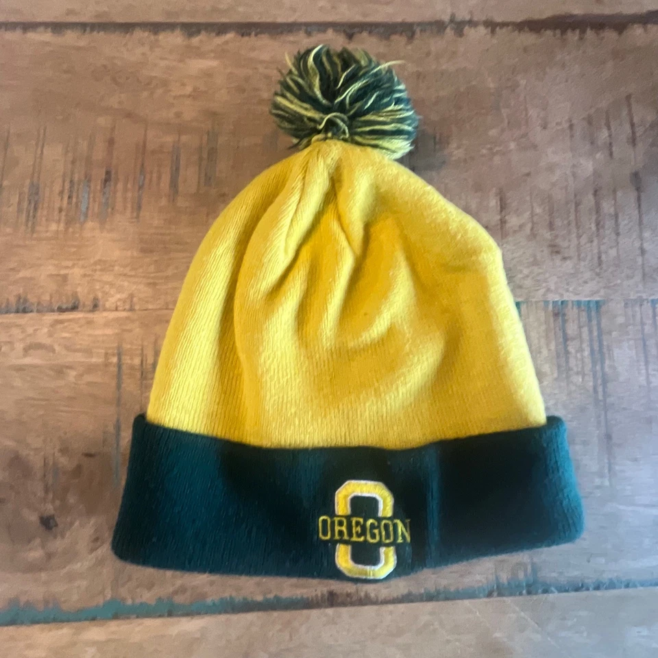 NCAA Oregon Ducks Gorro Amarillo TOW Talla Adulto Amarillo Sombrero Medias Gorra Foto 2 de 4