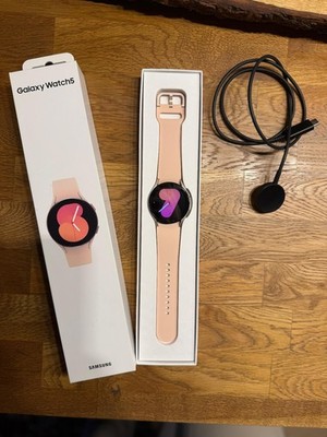 Samsung Galaxy Watch 5   40mm WiFi Pink Gold - Neuwertiger Zustand 