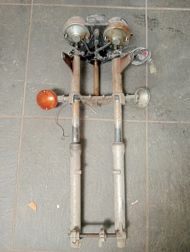 Honda CB CB750C Custom Avantreno Forcella (Strumento Forse Non Funziona) - Immagine 2 di 4