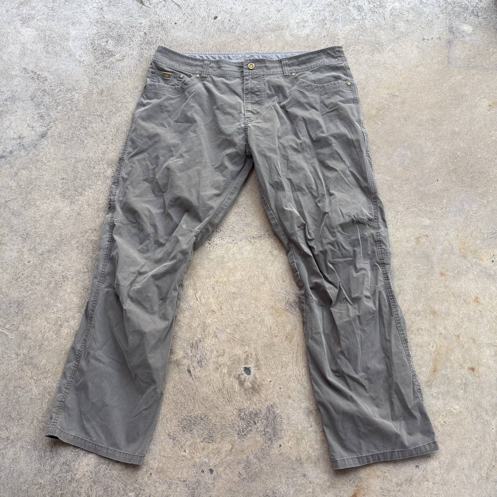 Kuhl Revolvr Cargo Hiking Pants for Men 40x32 Gray Outdoor Workwear