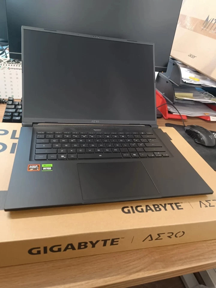 GIGABYTE AERO X16 Laptop Gaming 16" WQXGA 165Hz Ryzen AI 7 - Immagine 2 di 3