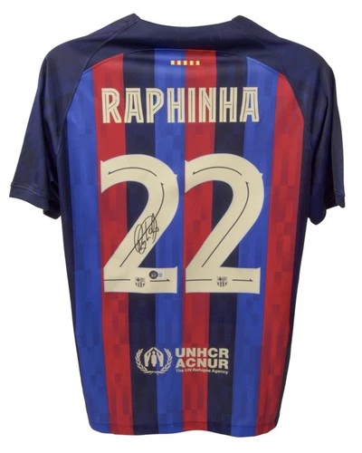 Raphinha Signed FC Barcelona Home Soccer Jersey #22 (Beckett COA) / Size M