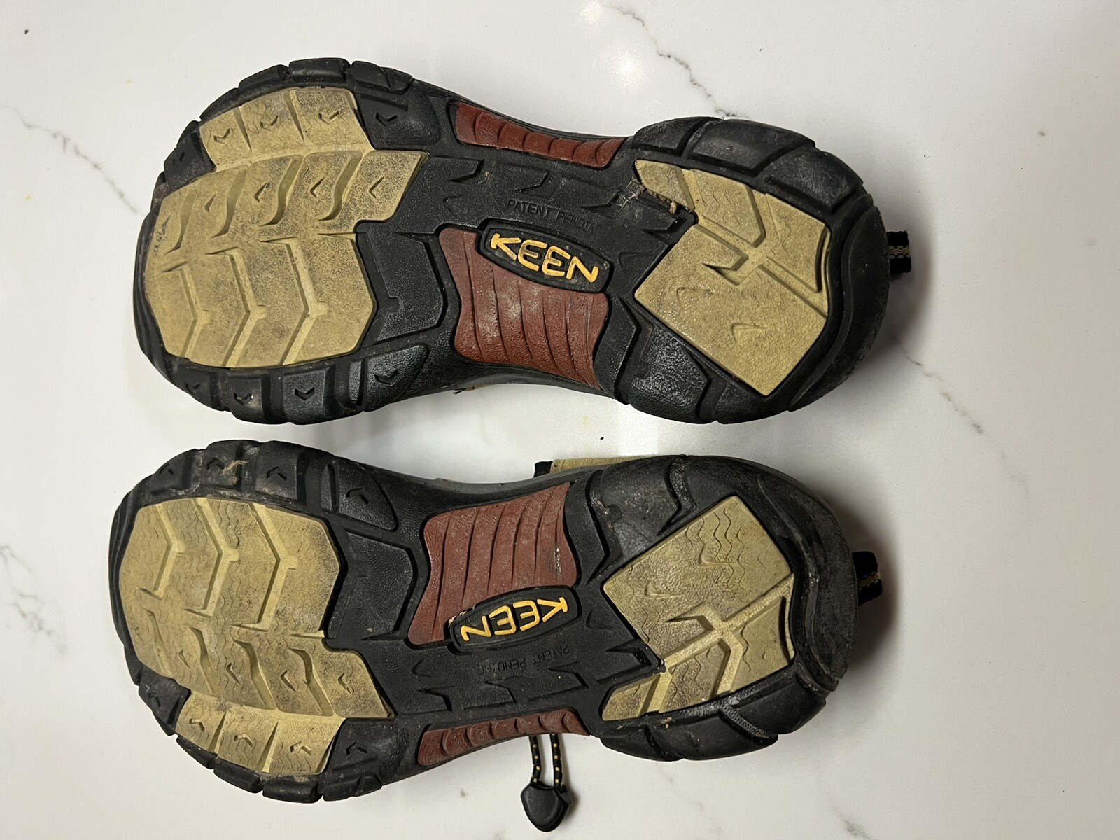 Sandali Keen punta chiusa escursionismo Newport in pelle marrone chiaro donna taglia 8 5