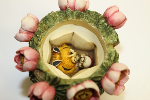 1998 HARMONY KINGDOM Lord Byron's Harmony Garden Ladybug “Peony” w/Box Retired - Picture 5 of 10