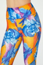 New MARIKA High Waisted Leggings In Summer Watercolor Abstract Print Small S