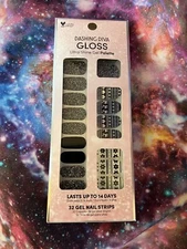 Dashing Diva Gloss Ultra Shine 32 Gel Nail Strips Palette Blitzen's Ball