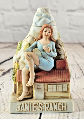 Vintage 1982 Dug's Decanter Janie's Ranch Queens NV Nevada Brothel House Series