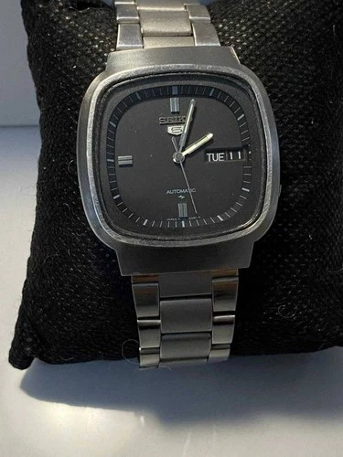 Vintage Seiko 5 Automatic TV Case Dark Grey Dial Stainless Steel Watch 7009-5110