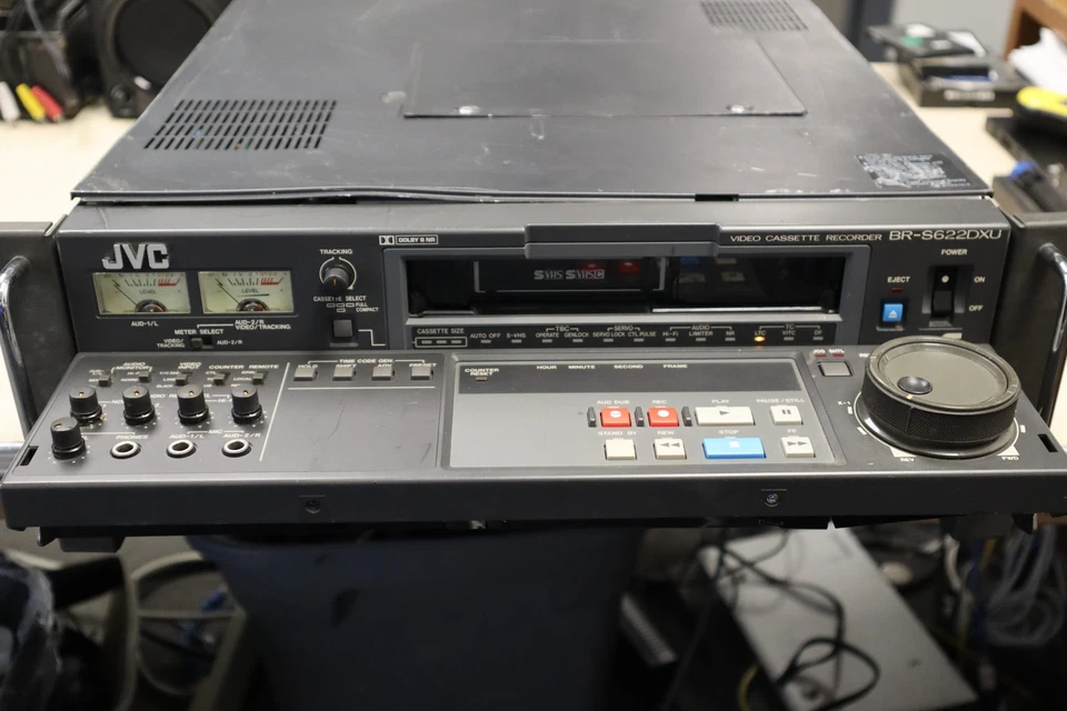 JVC BR-S622DXU Video Cassette Recorder - For Parts - Image 3 of 4