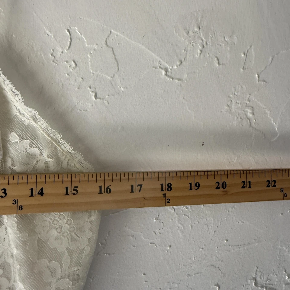 Lencería Vanity Fair Slip Vintage 38 Blanco Borde de Encaje Slip Completo Años 80 Coqueta Foto 4 de 4