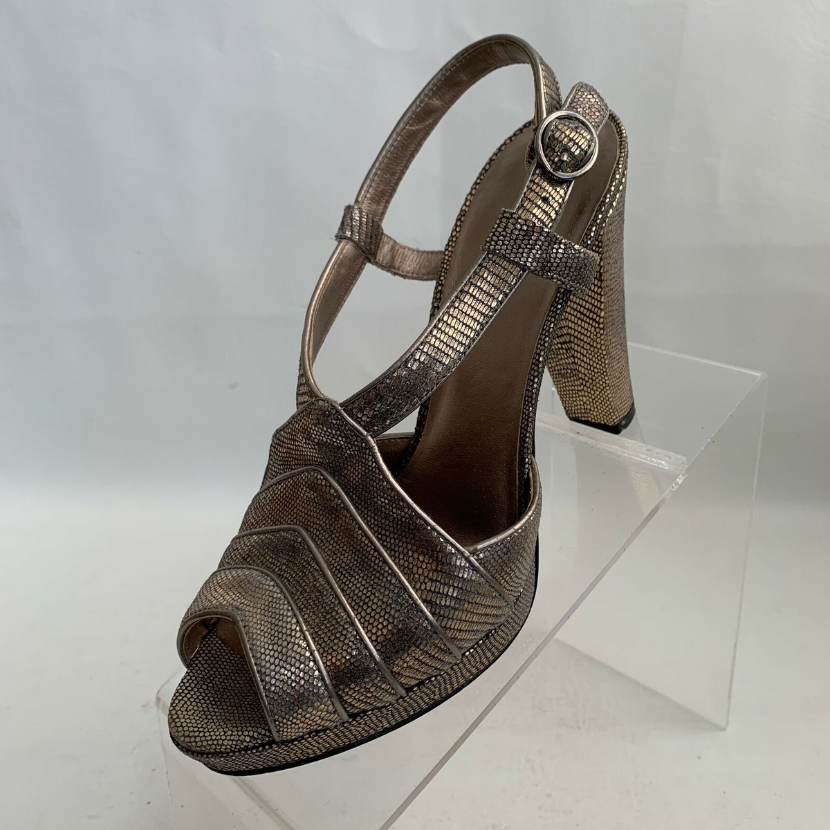 Banana Republic Sandals Peep Toe Slingback Gold Leather Print Shoes Size 