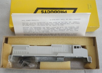 HO - Rail Power Undecorated Dash 840-CW ATSF Gull Wing Cab Shell and Chassis