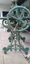 Triumph Antike W&auml;schemangel
